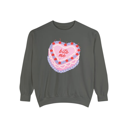 Bite Me Retro Heart Cake Valentine's Day Comfort Colors Crewneck Sweatshirt