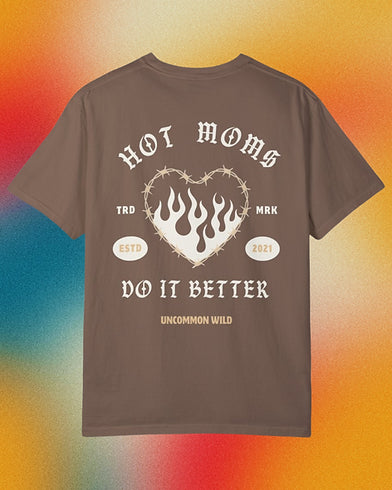 Hot Moms Do It Better Unisex Comfort Colors Vintage T-shirt